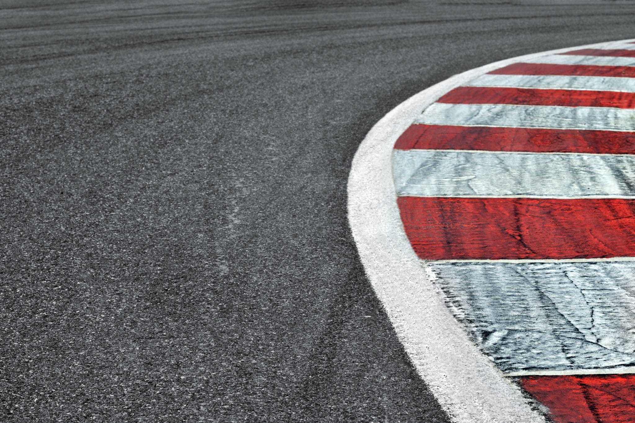 Stage de pilotage : comment rouler sur un circuit ?